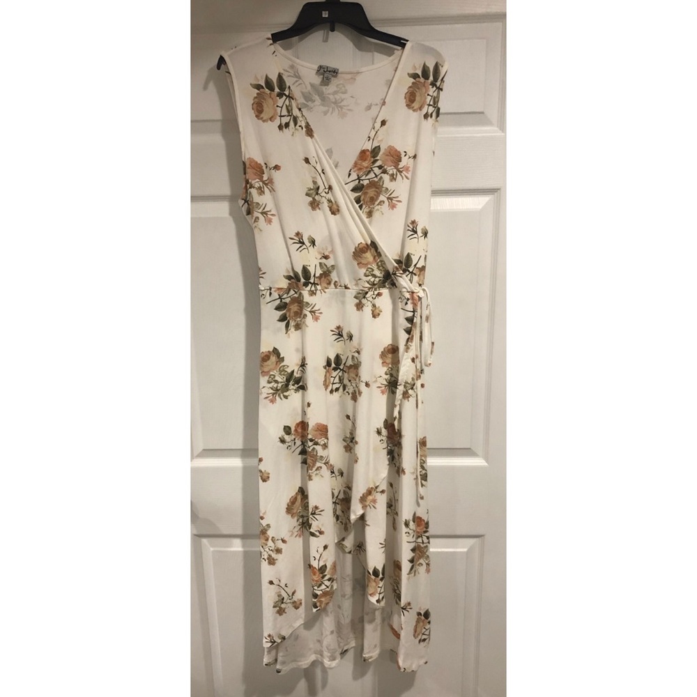 Plus size white floral boho dress